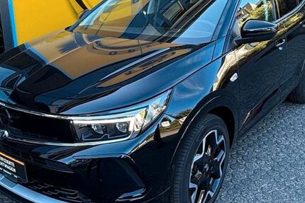 Opel Grandland (X) 14.038 km 26.990 &euro; Battenberg (Eder) 35088