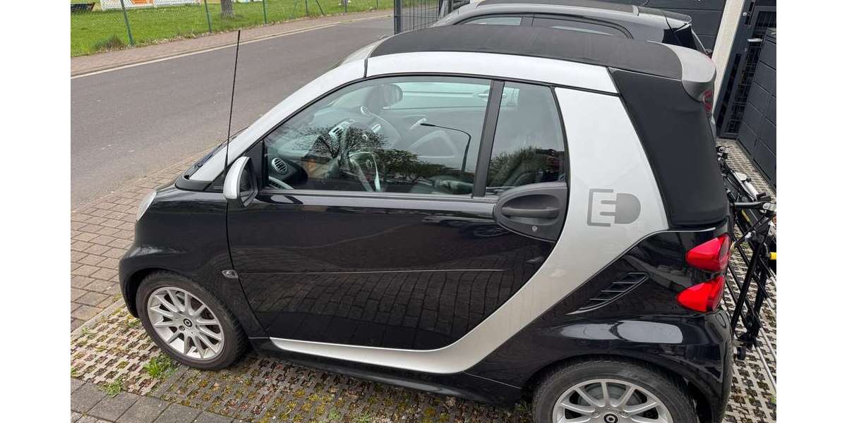 Smart forTwo 78.700 km 8.490 &euro; Staufenberg 35460