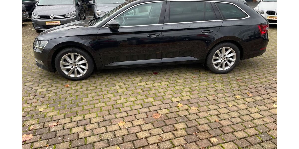 Skoda Superb 226.000 km 10.900 &euro; Cölbe 35091