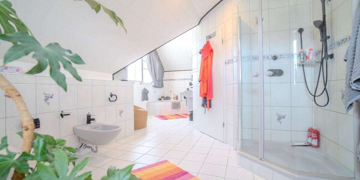 Exklusives Traumhaus mit Pool in Bischoffen OT - Einfamilienhaus Bischoffen | Angebot:27301482