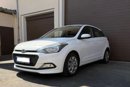 Hyundai i20 154.900 km 5.400 &euro; Mücke 35325