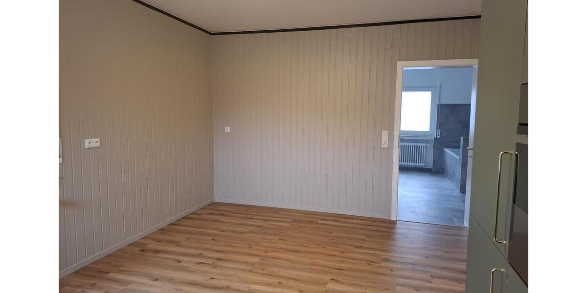 Erdgeschoßwohnung Cölbe - 3 Zimmer, 100 m&sup2;, 990&euro; | Angebot:25899310
