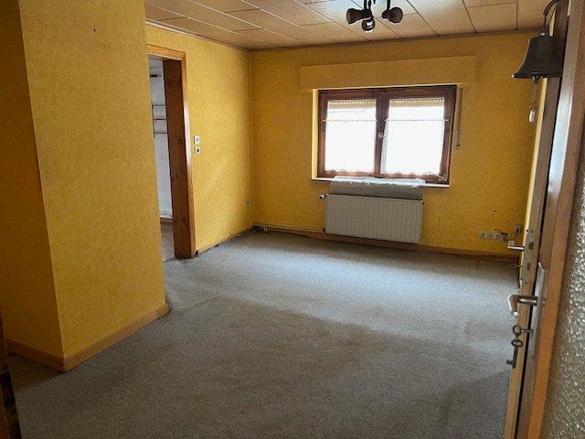 Einfamilienhaus Battenberg (Eder) - 6 Zimmer, 149 m&sup2;, 119.000&euro; | Angebot:26042292