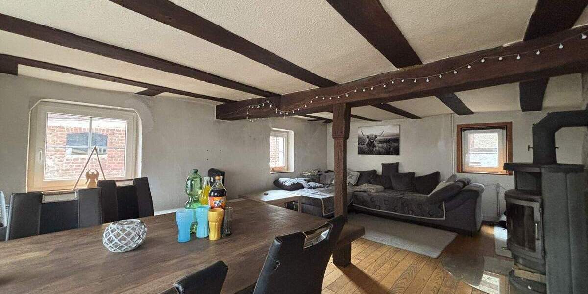 Einfamilienhaus Gilserberg / Sachsenhausen Sachsenhausen - 4 Zimmer, 143 m&sup2;, 205.000&euro; | Angebot:25689243