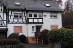 Mehrfamilienhaus, Wohnhaus Angelburg - 13 Zimmer, 327 m&sup2;, 380.000&euro; | Angebot:24284078