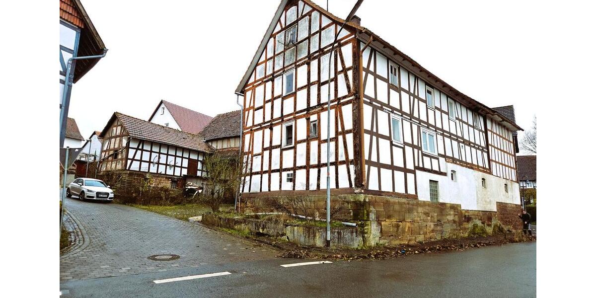 Einfamilienhaus Frankenberg (Eder) - 7 Zimmer, 120 m&sup2;, 21.999&euro; | Angebot:26099651