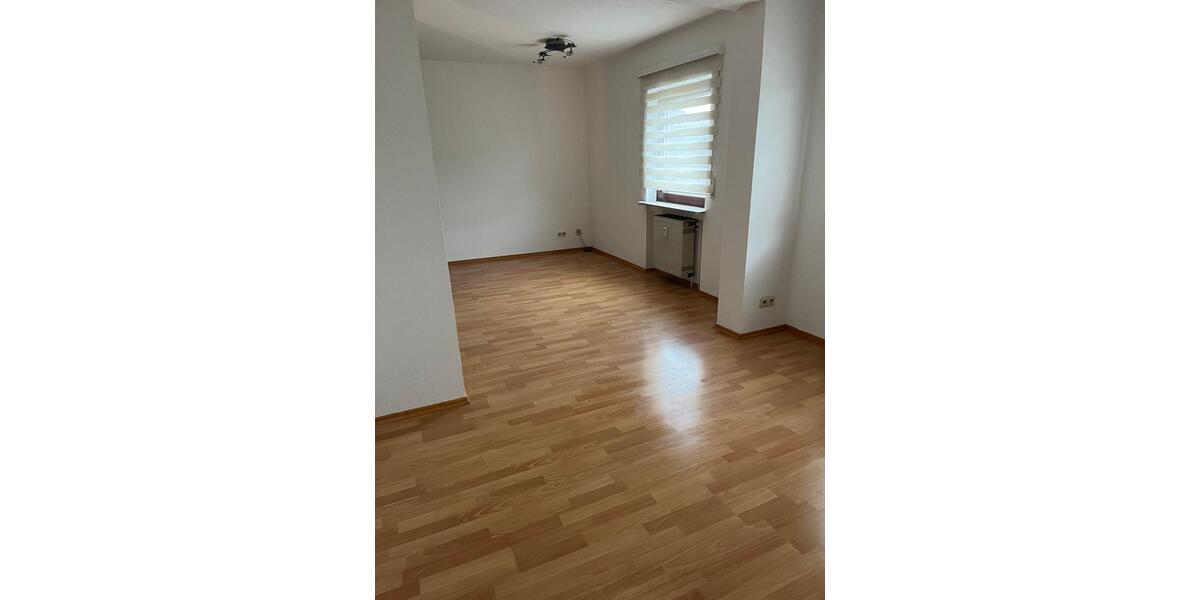 Etagenwohnung Kirchhain - 4 Zimmer, 70 m&sup2;, 830&euro; | Angebot:26066893