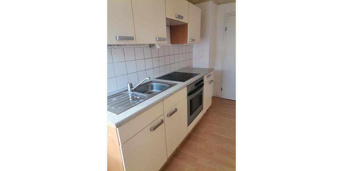 Etagenwohnung Frankenberg (Eder) - 4 Zimmer, 80 m&sup2;, 700&euro; | Angebot:25945241