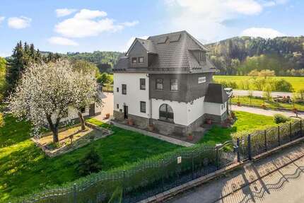 Haus Hatzfeld (Eder) - 7 Zimmer, 204 m&sup2;, 349.000&euro; | Angebot:22855704