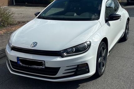 VW Scirocco 126.000 km 9.999 &euro; Lahnau 35633