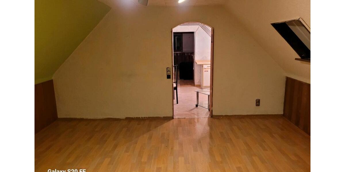 Dachgeschoßwohnung Gemünden (Wohra) - 2 Zimmer, 60 m&sup2;, 550&euro; | Angebot:25640914