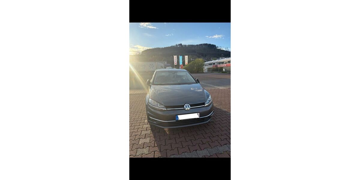 VW Golf 144.211 km 10.500 &euro; Biedenkopf 35216