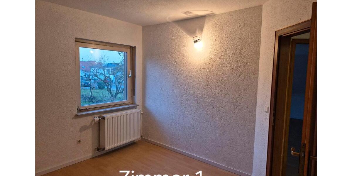 Dachgeschoßwohnung Kirchhain - 3 Zimmer, 80 m&sup2;, 500&euro; | Angebot:24432223