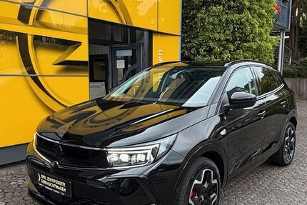Opel Grandland (X) 10.553 km 26.990 &euro; Battenberg (Eder) 35088