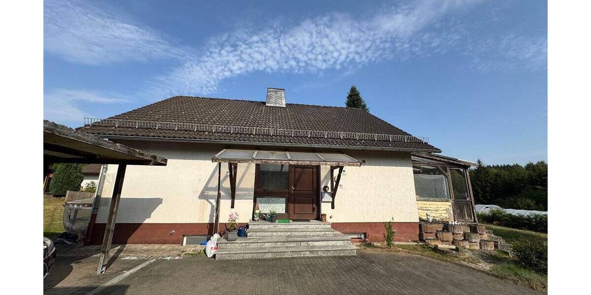 Einfamilienhaus Burgwald Burgwald - 5 Zimmer, 146 m&sup2;, 199.000&euro; | Angebot:25771704