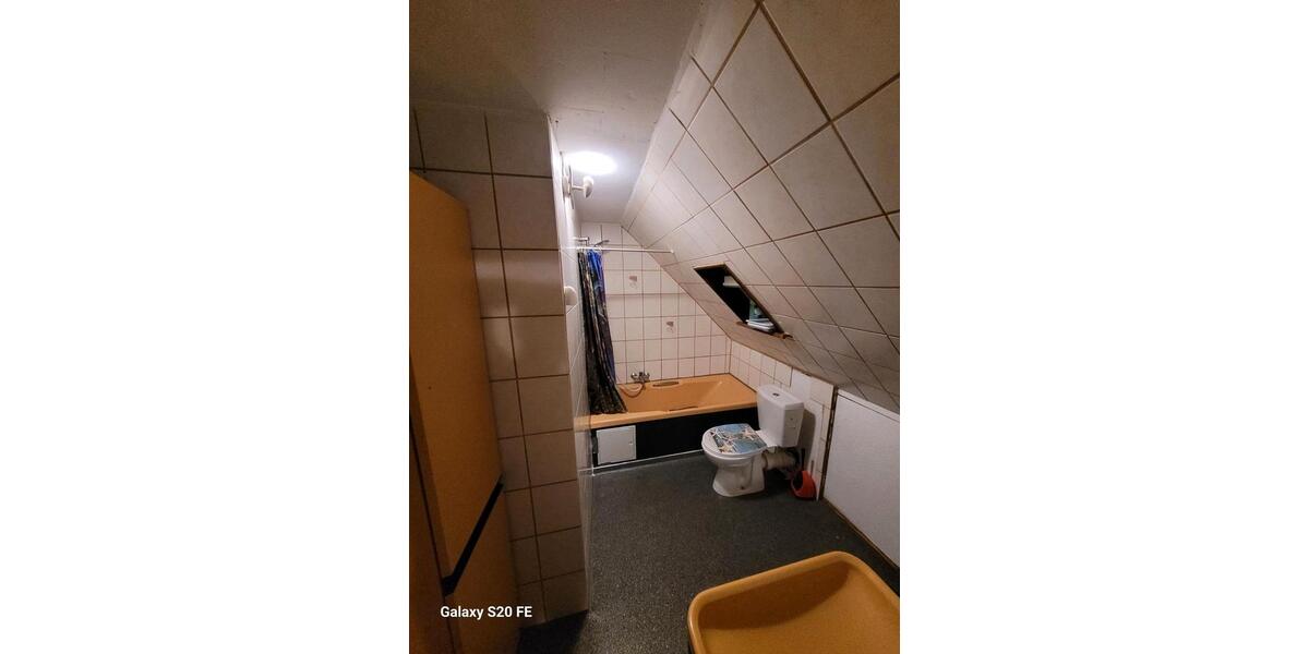 Dachgeschoßwohnung Gemünden (Wohra) - 2 Zimmer, 60 m&sup2;, 550&euro; | Angebot:25640914