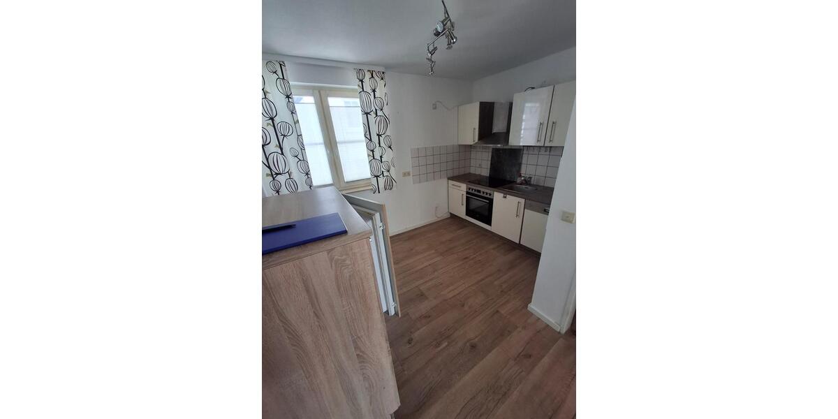 Etagenwohnung Wetter (Hessen) - 2 Zimmer, 65 m&sup2;, 390&euro; | Angebot:25342473