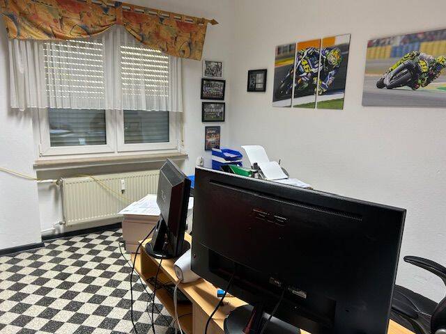 Mehrfamilienhaus, Wohnhaus Lahnau Dorlar - 1 Zimmer, 650.000&euro; | Angebot:25705323