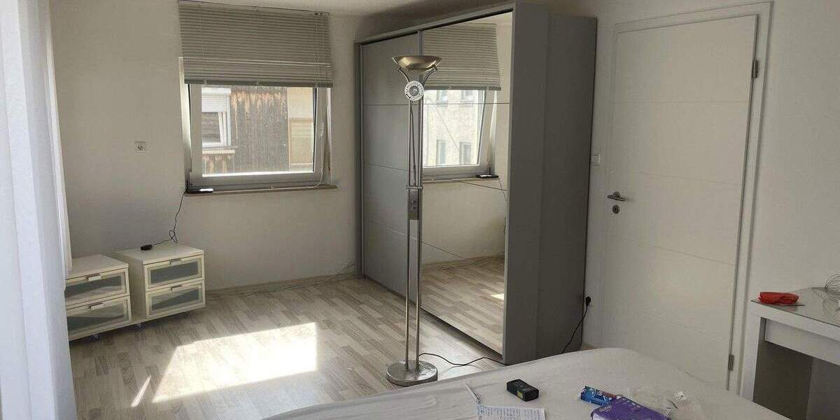 Mehrfamilienhaus, Wohnhaus Buseck Alten-Buseck - 7 Zimmer, 280 m&sup2;, 320.000&euro; | Angebot:25782526