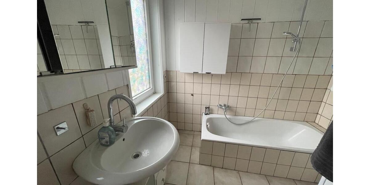 Etagenwohnung Antrifttal - 6 Zimmer, 146 m&sup2;, 800&euro; | Angebot:25885743