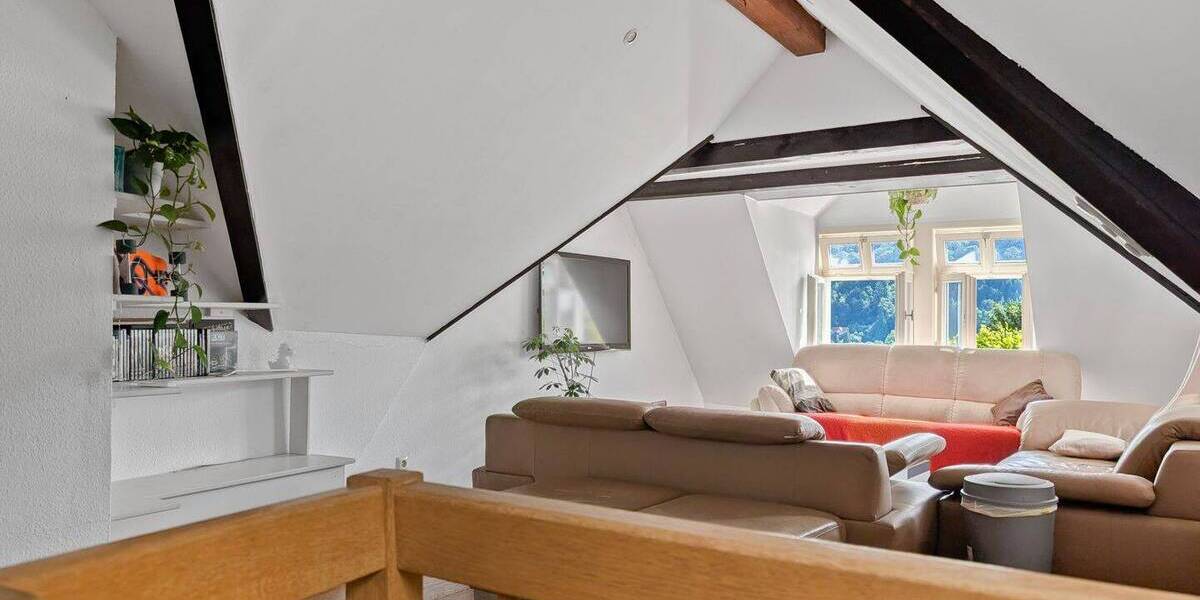 Einfamilienhaus Biedenkopf - 4 Zimmer, 108 m&sup2;, 225.000&euro; | Angebot:25663935