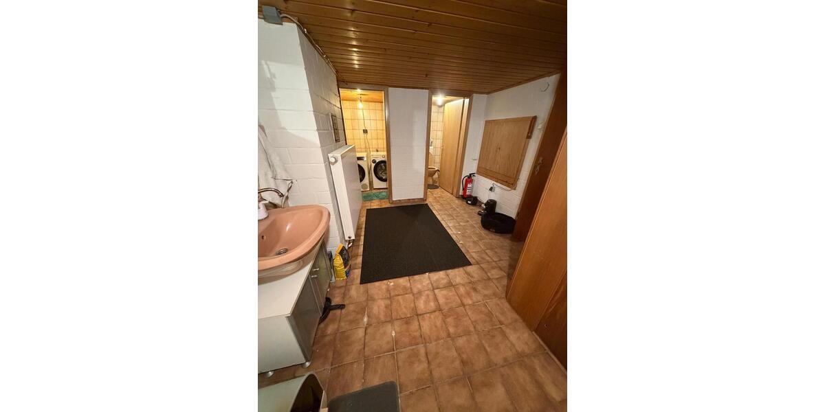 Einfamilienhaus Wohratal - 5 Zimmer, 180 m&sup2;, 269.000&euro; | Angebot:25261532