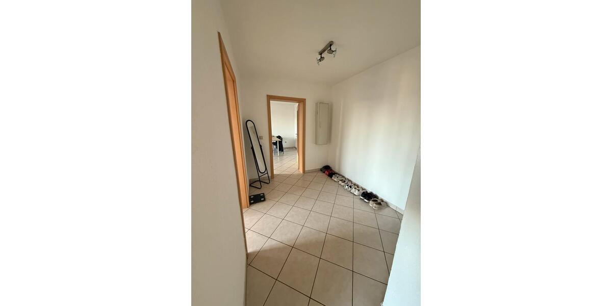 Etagenwohnung Gießen - 2 Zimmer, 77 m&sup2;, 950&euro; | Angebot:24564822