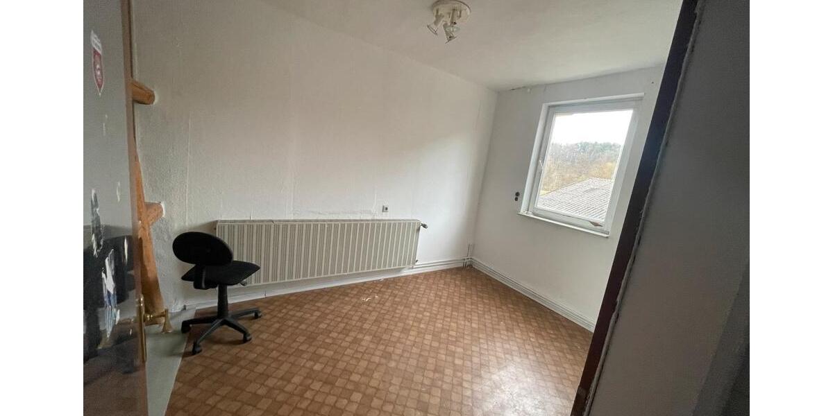Etagenwohnung Antrifttal - 6 Zimmer, 146 m&sup2;, 800&euro; | Angebot:25885743
