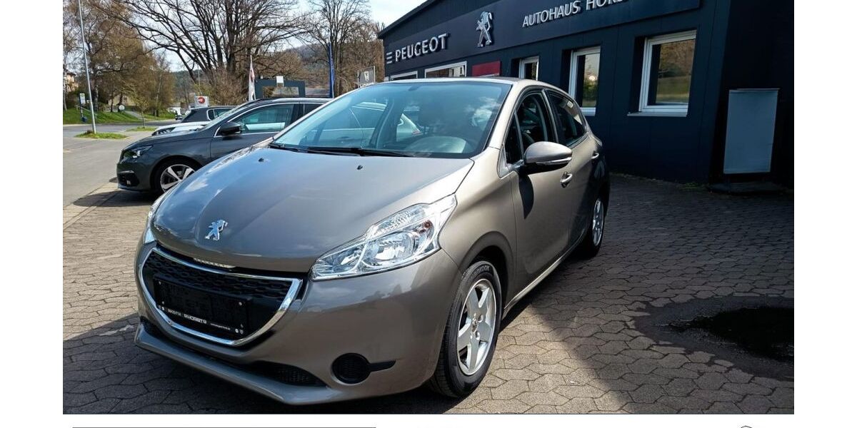 Peugeot 208 186.465 km 5.490 &euro; Rauschenberg 35282