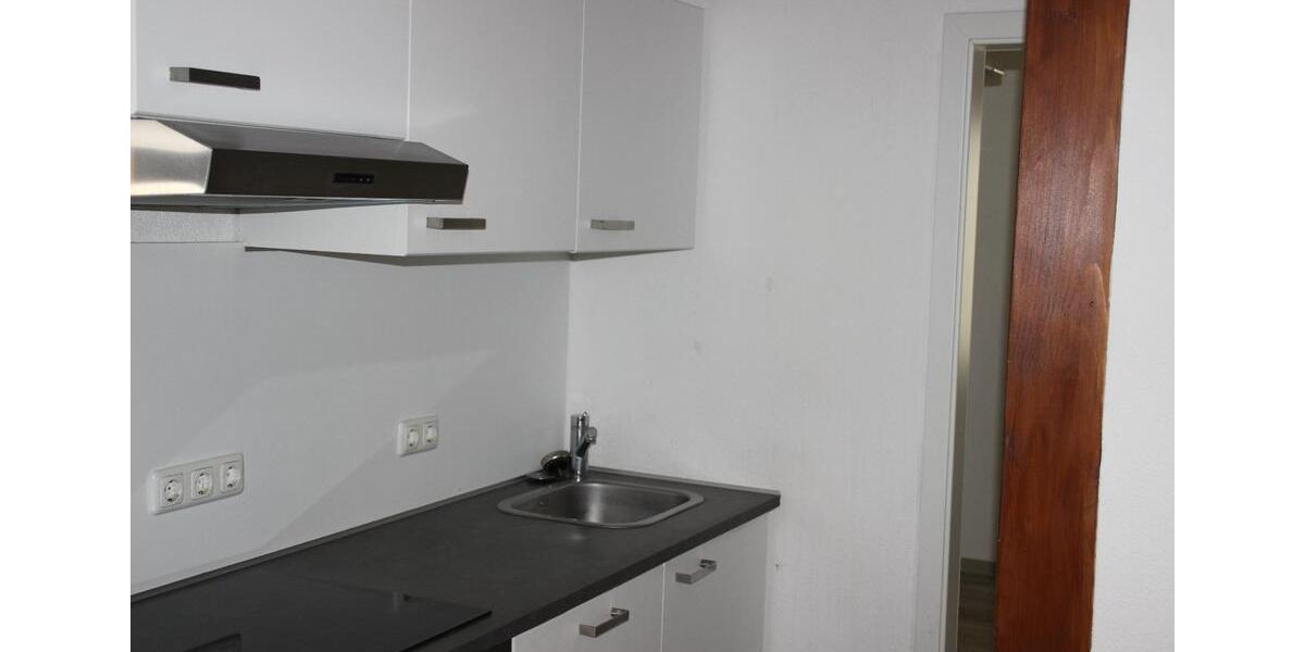 Mehrfamilienhaus, Wohnhaus Battenberg (Eder) - 7 Zimmer, 140 m&sup2;, 149.000&euro; | Angebot:25810354