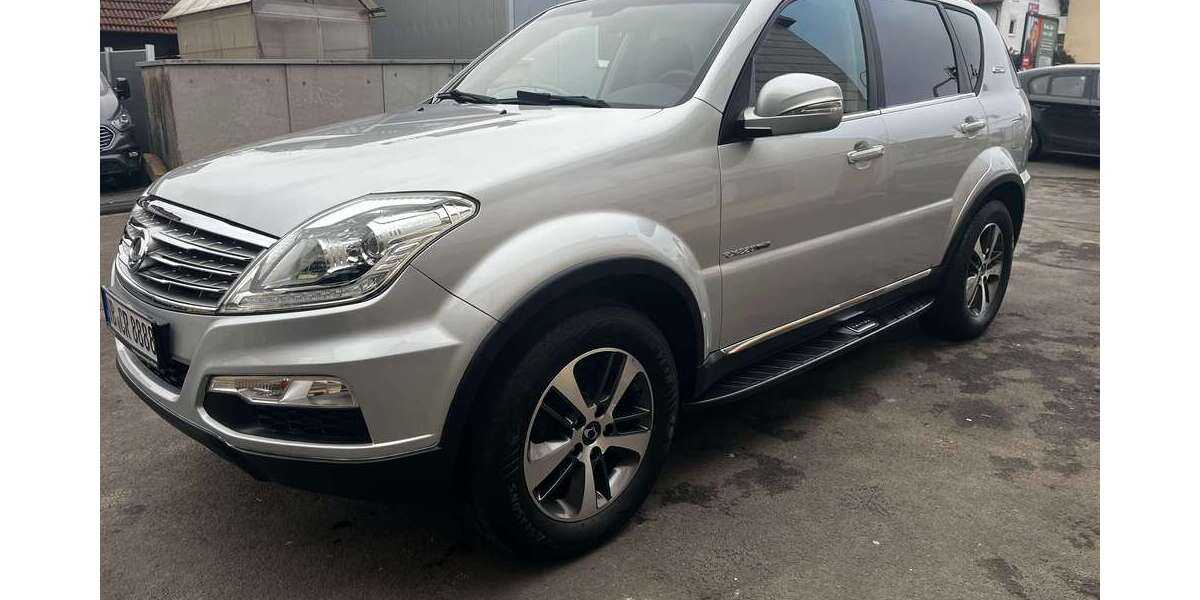 SsangYong Rexton 125.000 km 13.500 &euro; Mücke 35325