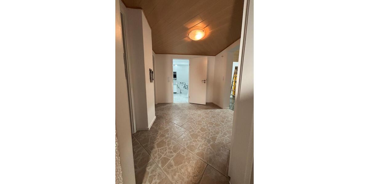 Dachgeschoßwohnung Frankenberg (Eder) - 3 Zimmer, 600&euro; | Angebot:23501256