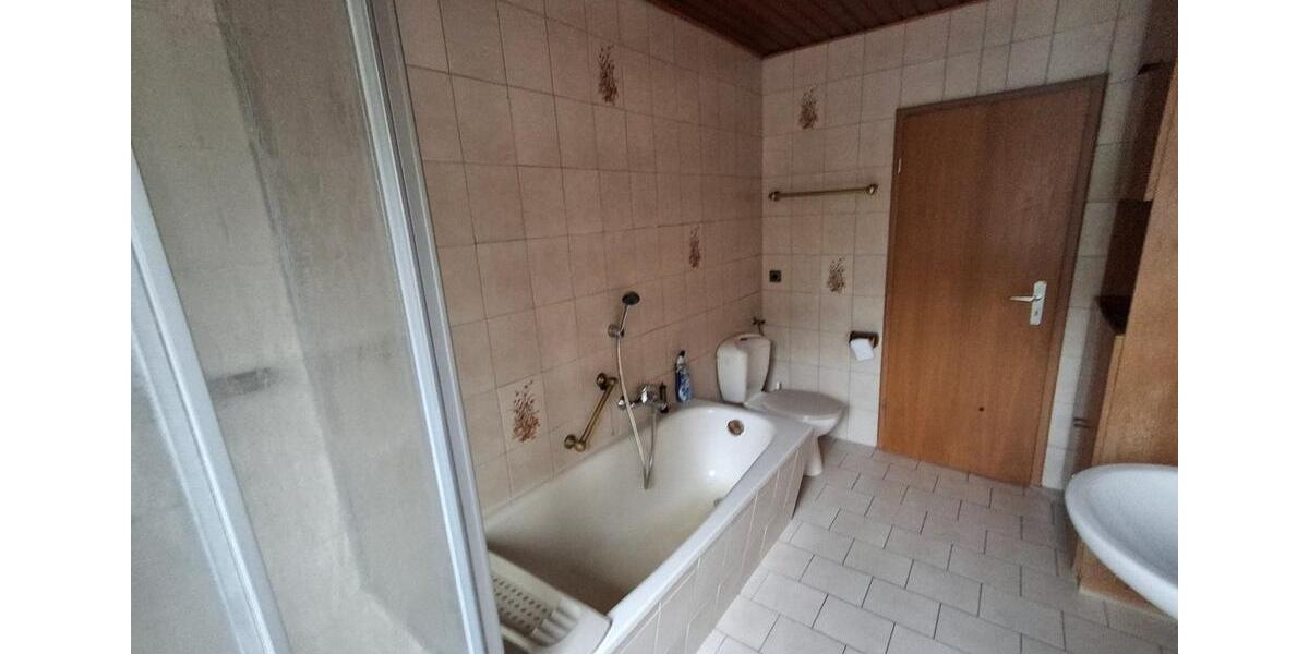 Etagenwohnung Gemünden (Wohra) - 4 Zimmer, 98 m&sup2;, 700&euro; | Angebot:22789563