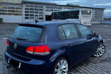 VW Golf 180.000 km 3.599 &euro; Kirchhain 35274