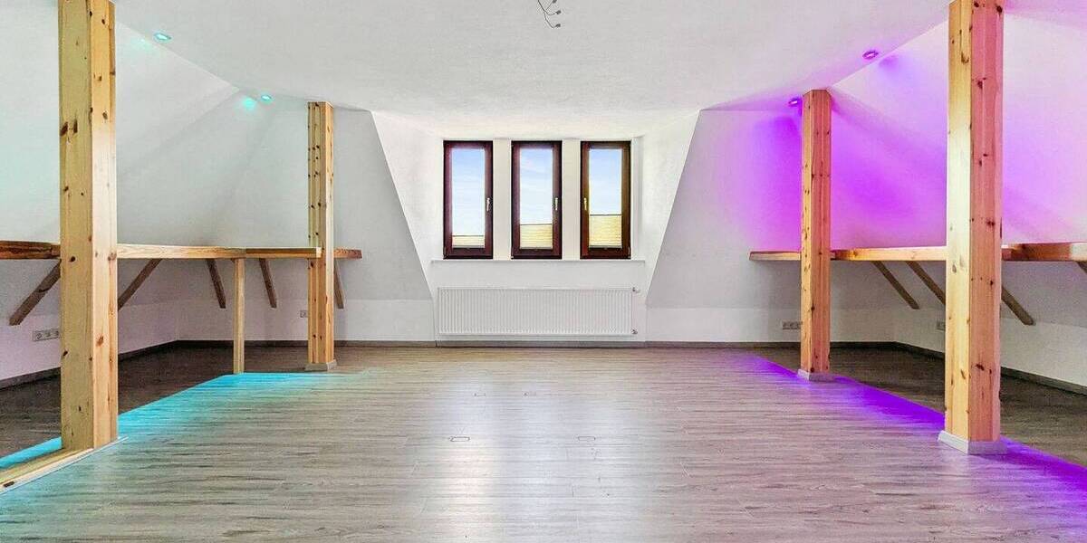 Einfamilienhaus Hatzfeld (Eder) Reddighausen - 7 Zimmer, 203 m&sup2;, 349.000&euro; | Angebot:25663934