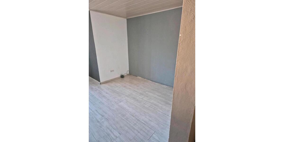 Etagenwohnung Biedenkopf - 4 Zimmer, 130 m&sup2;, 150.000&euro; | Angebot:26982261