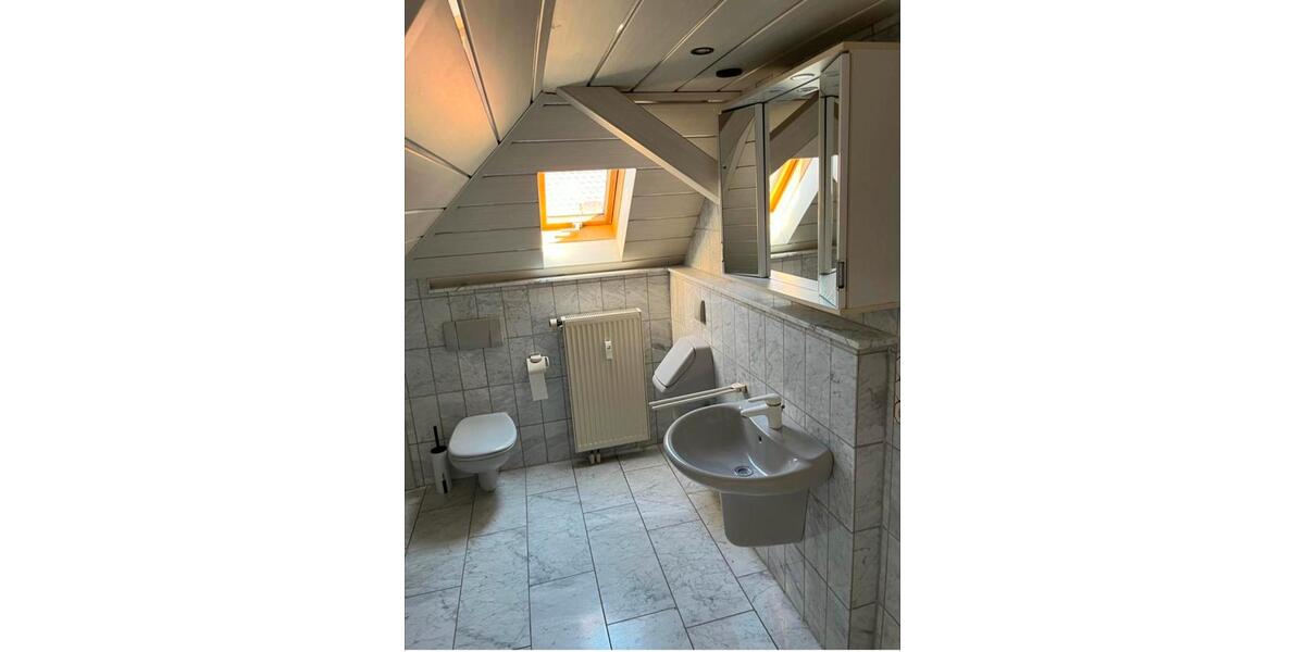 Dachgeschoßwohnung Lollar - 2 Zimmer, 69 m&sup2;, 600&euro; | Angebot:25282086