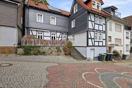 Haus Biedenkopf - 4 Zimmer, 108 m&sup2;, 225.000&euro; | Angebot:25663935