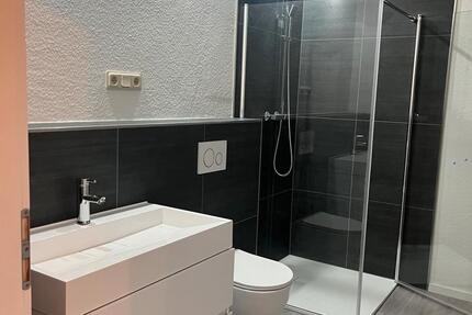 Wohnung Gladenbach - 1 Zimmer, 93 m&sup2;, 1.005&euro; | Angebot:25962792