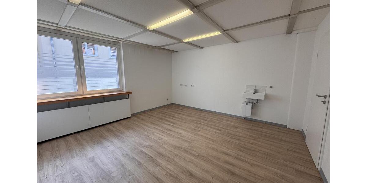 Gewerbeobjekt Kirchhain - 3.000&euro; | Angebot:26085011