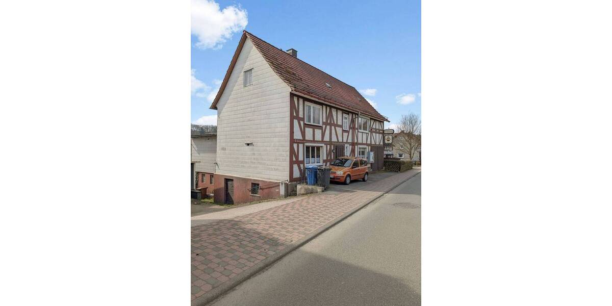 Einfamilienhaus Hatzfeld (Eder) Hatzfeld - 6 Zimmer, 154 m&sup2;, 46.725&euro; | Angebot:25985185