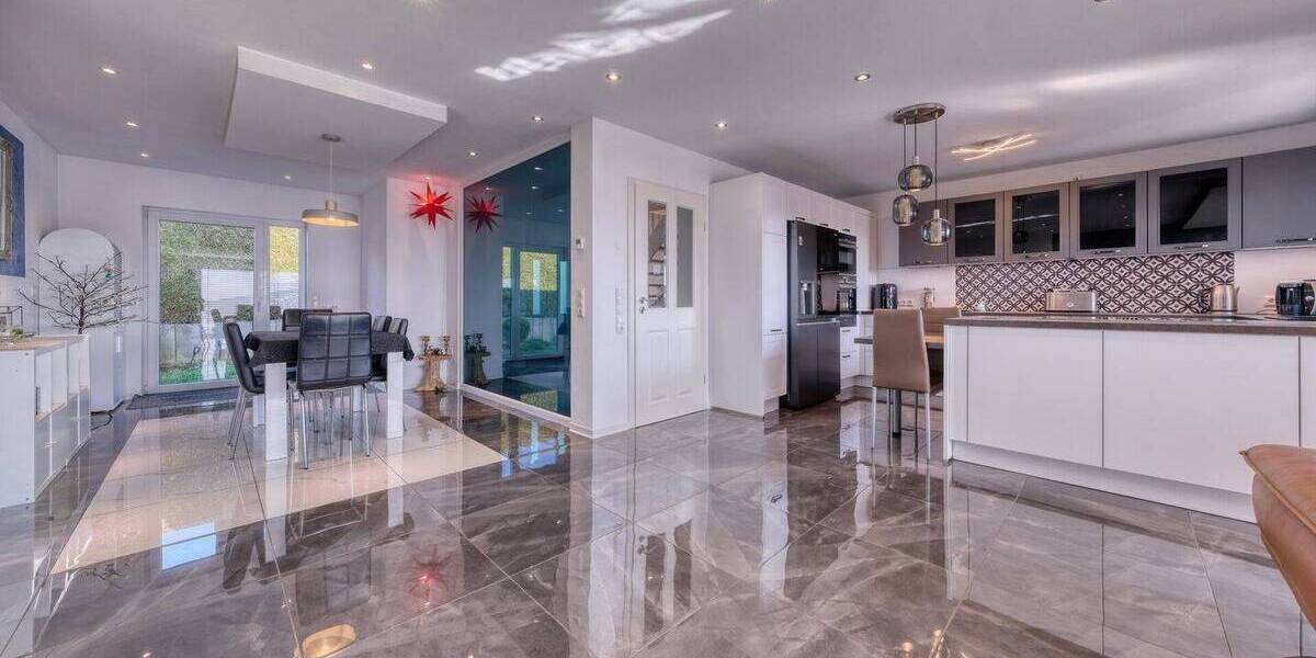 Einfamilienhaus Lahnau / Waldgirmes Waldgirmes - 5 Zimmer, 215 m&sup2;, 659.000&euro; | Angebot:26205459