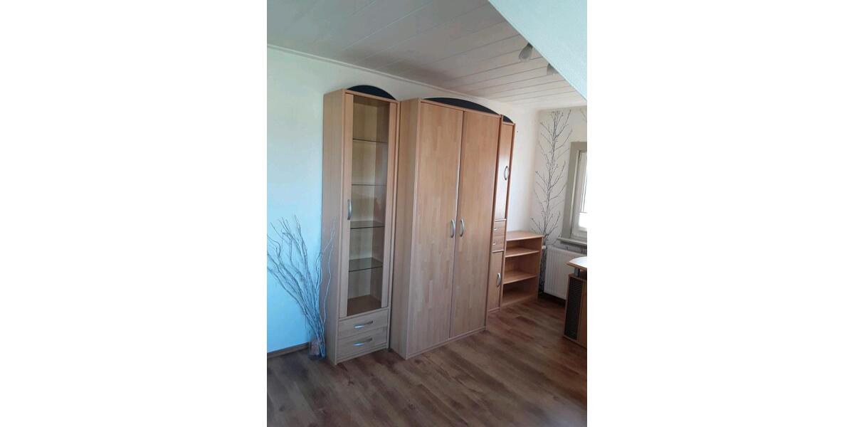 Dachgeschoßwohnung Kirchhain - 2 Zimmer, 70 m&sup2;, 750&euro; | Angebot:25353168