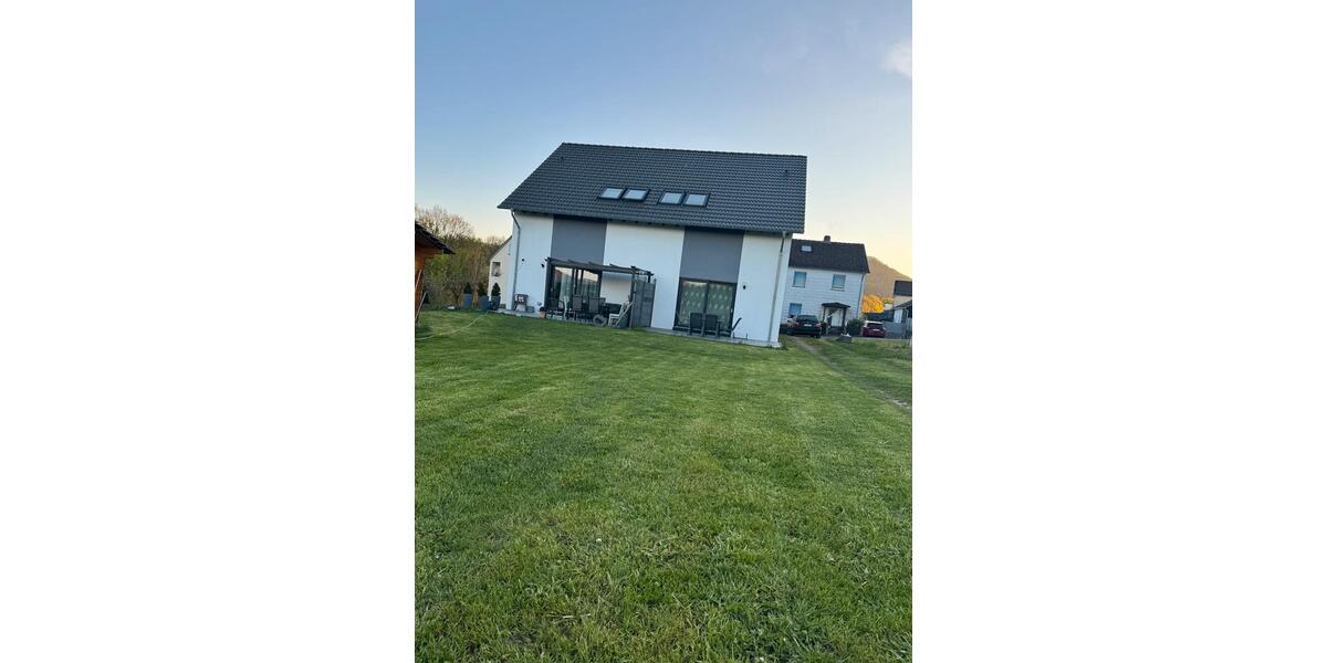 Doppelhaushälfte Bad Laasphe - 4.5 Zimmer, 109 m&sup2;, 379.000&euro; | Angebot:27264685