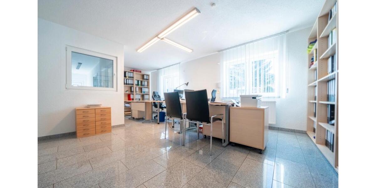 Einfamilienhaus Stadtallendorf - 5 Zimmer, 287 m&sup2;, 525.000&euro; | Angebot:27079846