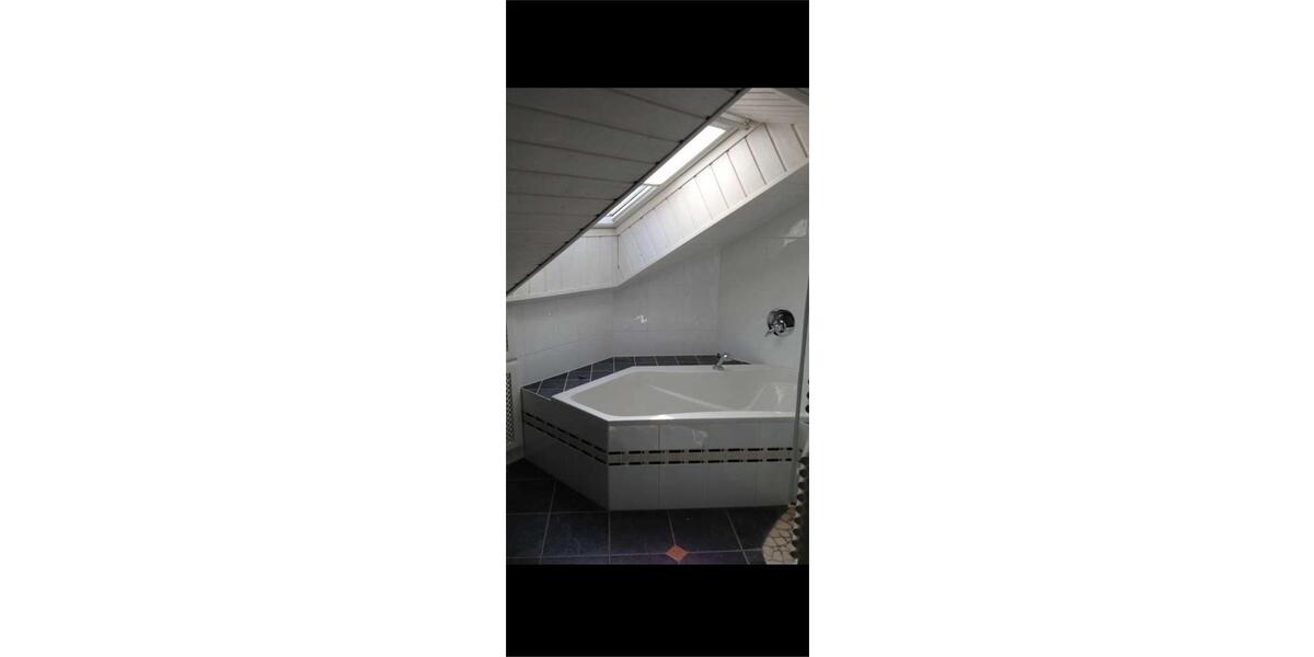 Dachgeschoßwohnung Wettenberg - 3.5 Zimmer, 93 m&sup2;, 243.000&euro; | Angebot:25178314