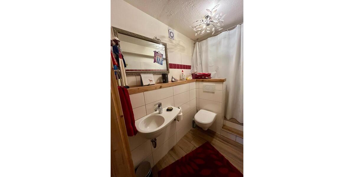 Einfamilienhaus Gemünden (Wohra) - 7 Zimmer, 185 m&sup2;, 1.500&euro; | Angebot:25315558