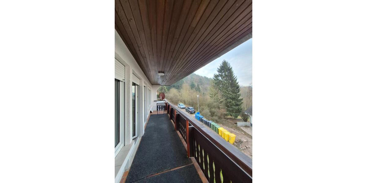 Maisonettenwohnung Frankenberg (Eder) - 5 Zimmer, 160 m&sup2;, 300.000&euro; | Angebot:27130114