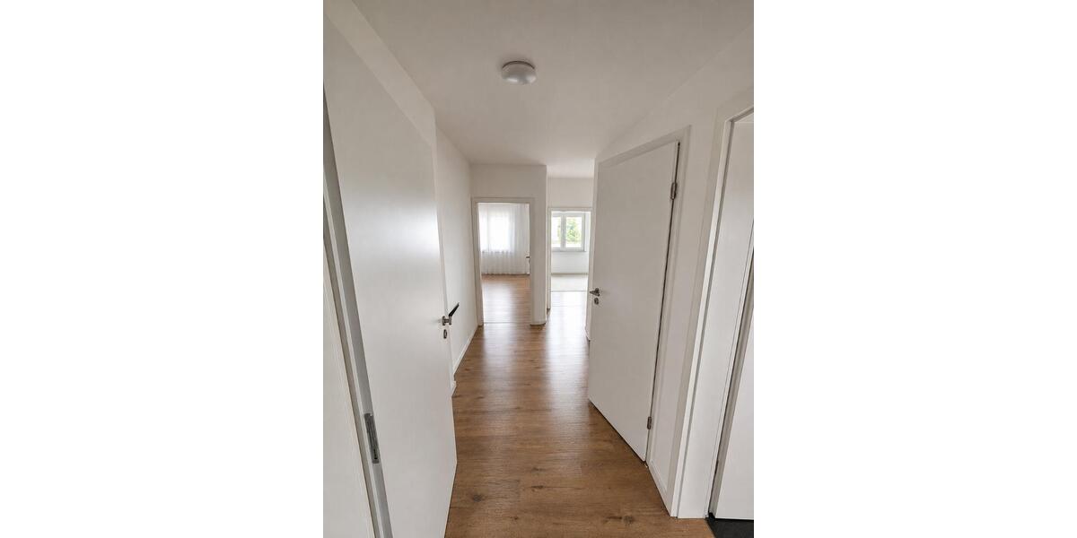 Dachgeschoßwohnung Gießen - 3 Zimmer, 83 m&sup2;, 1.290&euro; | Angebot:26568729