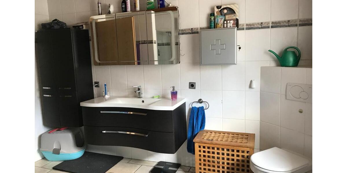 Dachgeschoßwohnung Homberg (Ohm) - 3 Zimmer, 120 m&sup2;, 930&euro; | Angebot:26024547